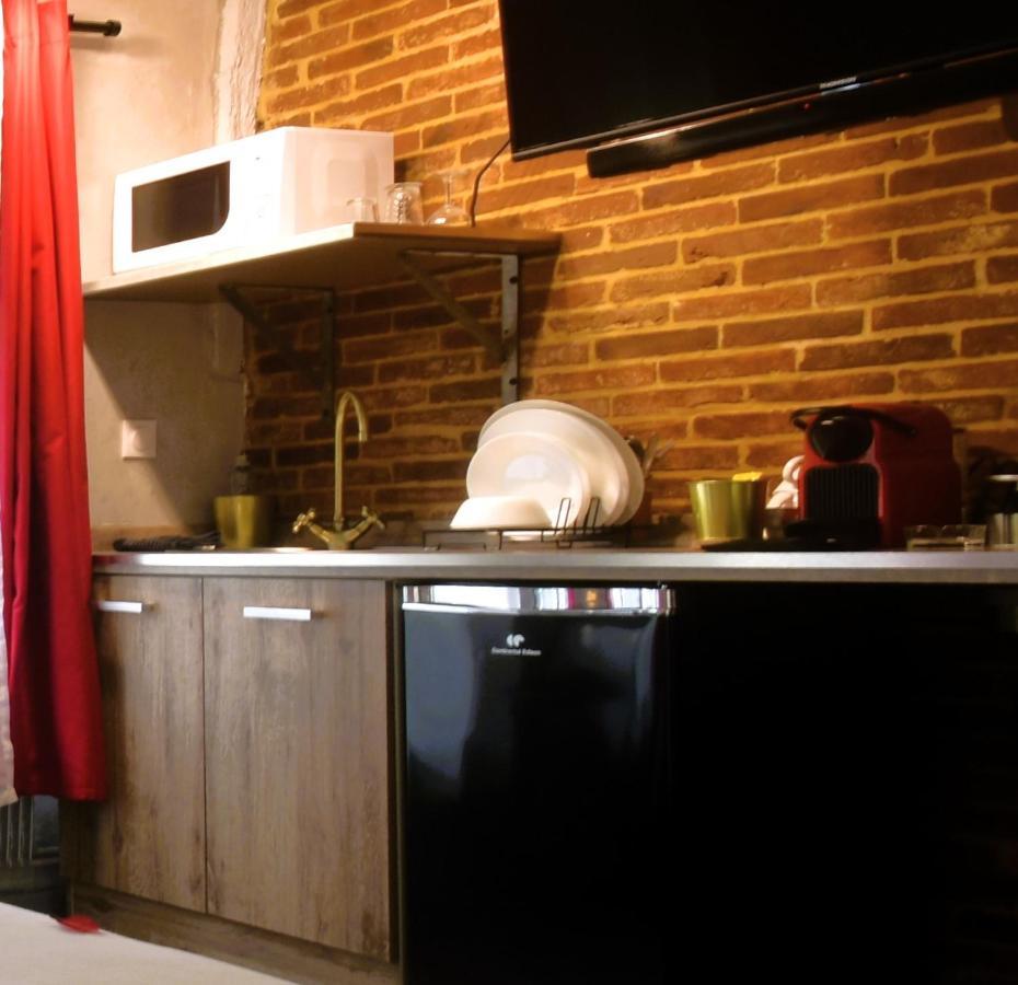 Appartement Jacuzzi Privatif : Urban Love 阿维河畔维内 外观 照片