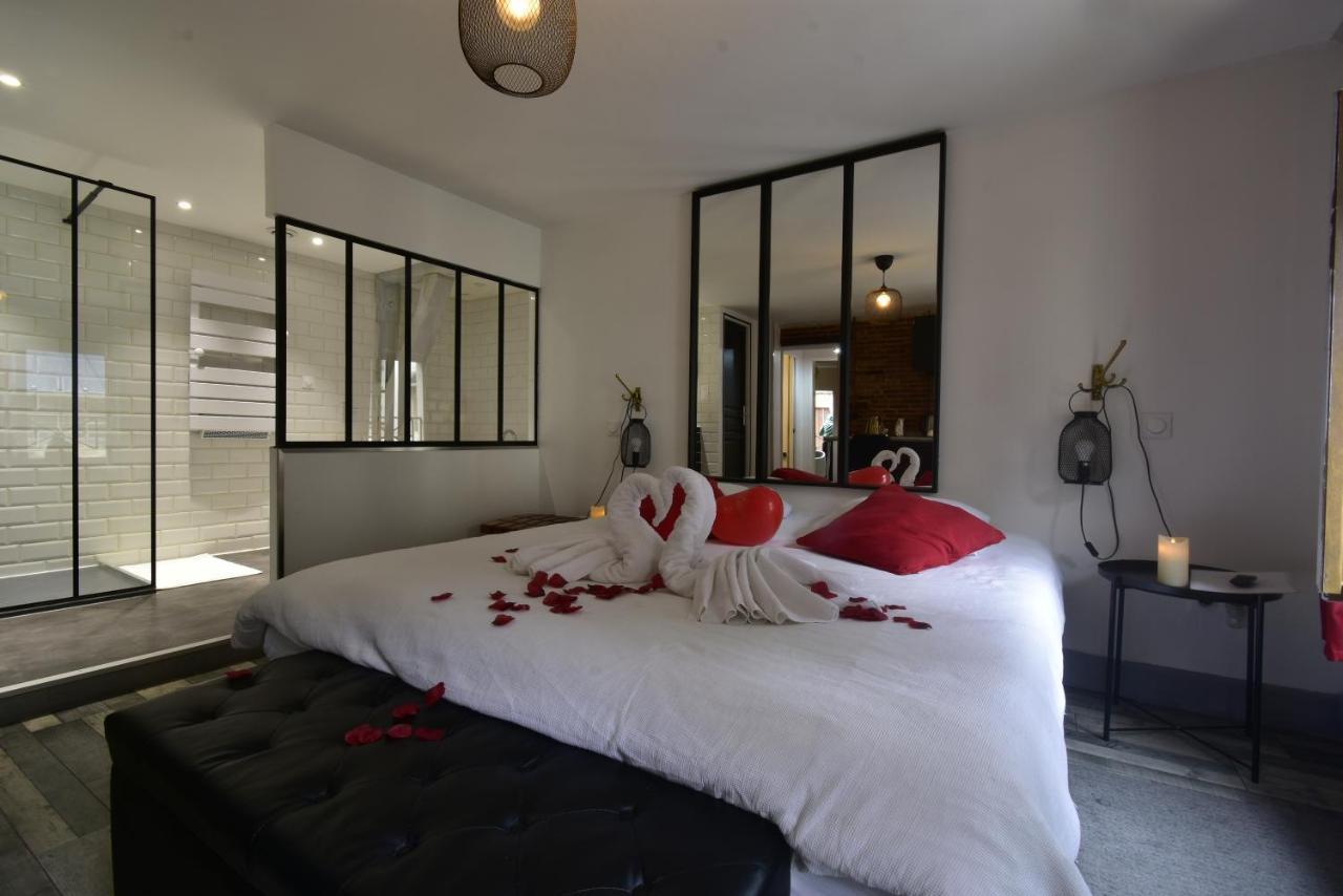 Appartement Jacuzzi Privatif : Urban Love 阿维河畔维内 外观 照片